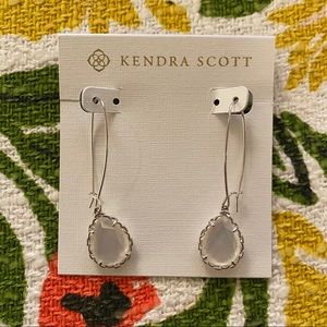Kendra Scott Drop Silver Earrings - NWT/dust bag